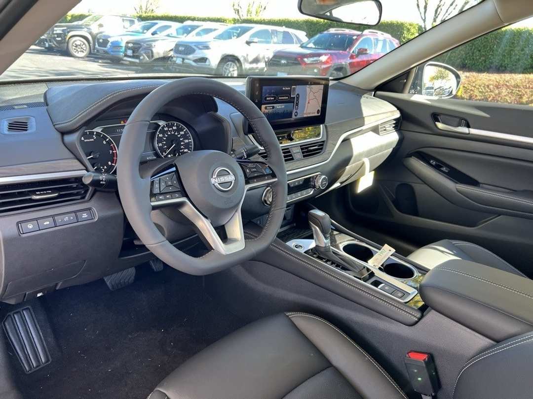 2025 Nissan Altima 2.5 SL - Image 14
