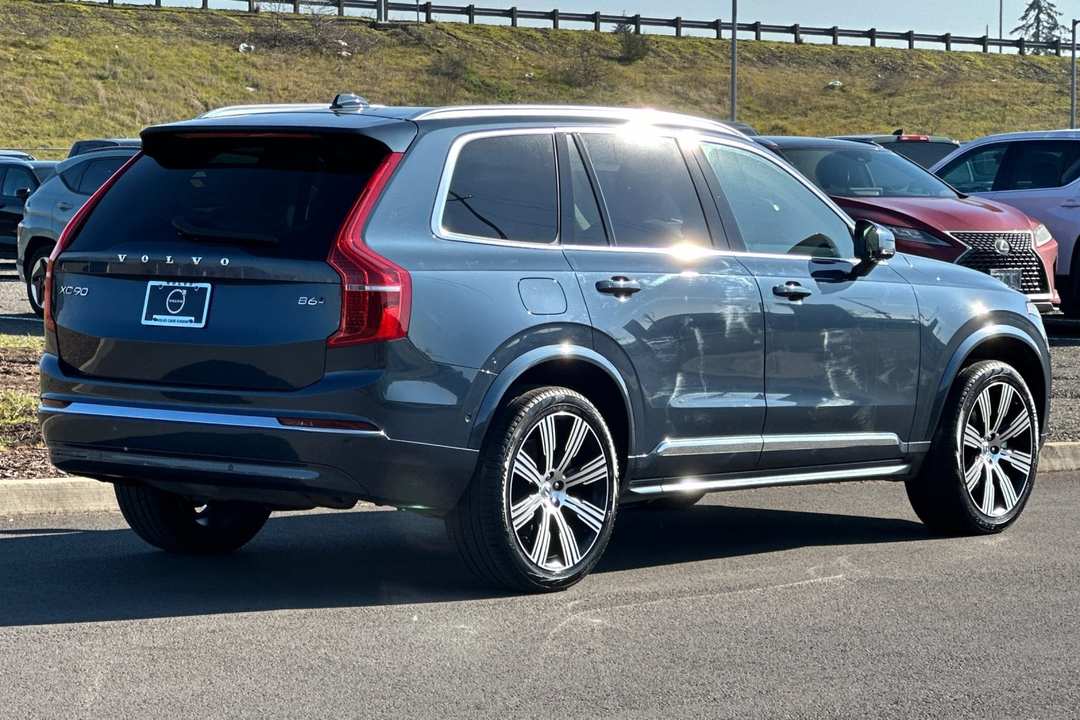 2025 Volvo Xc90 B6 Ultra - Image 3