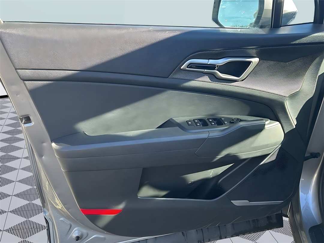 2023 Kia Sportage LX - Image 20