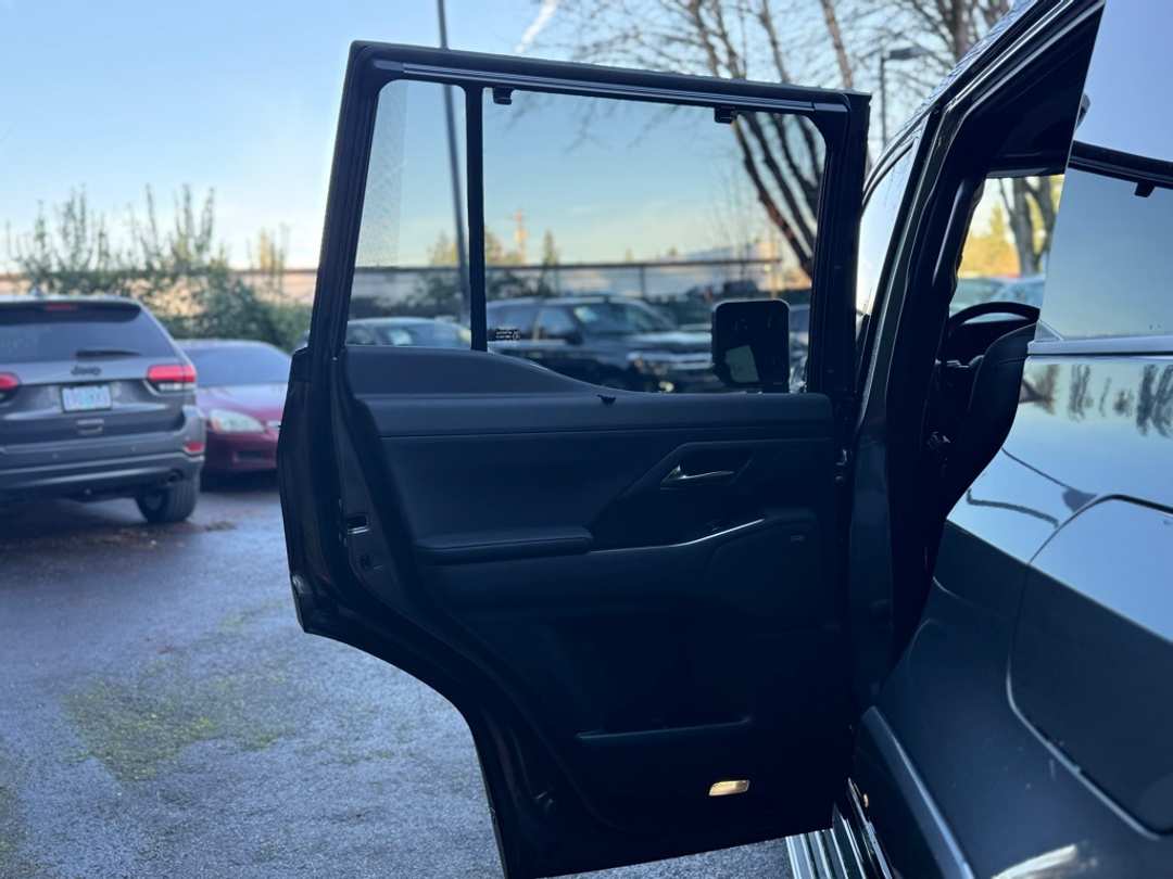 2024 Lexus GX 550 Luxury - Image 22