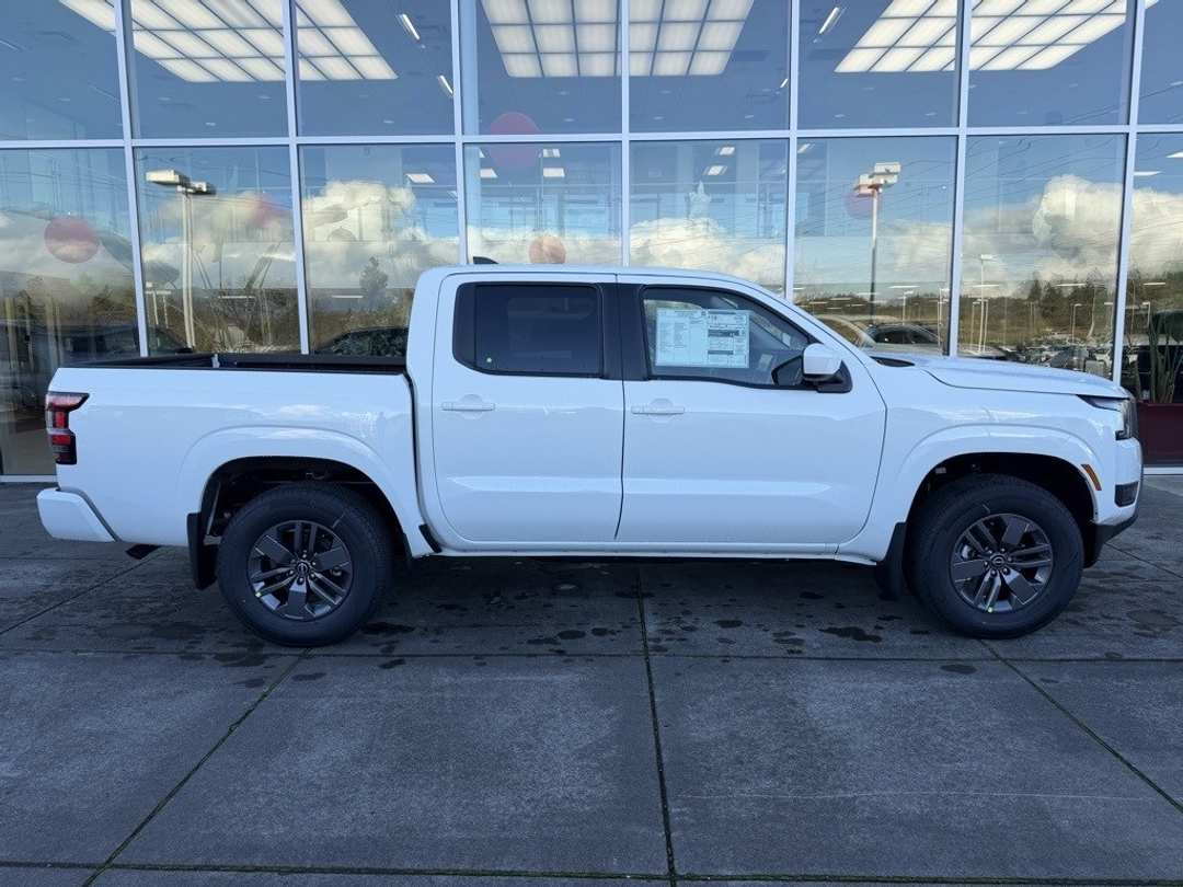 2026 Nissan Frontier SV - Image 8