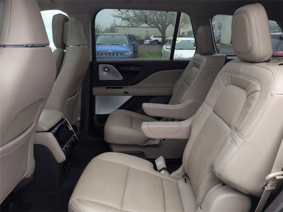 2023 Lincoln Aviator Reserve - Image 26