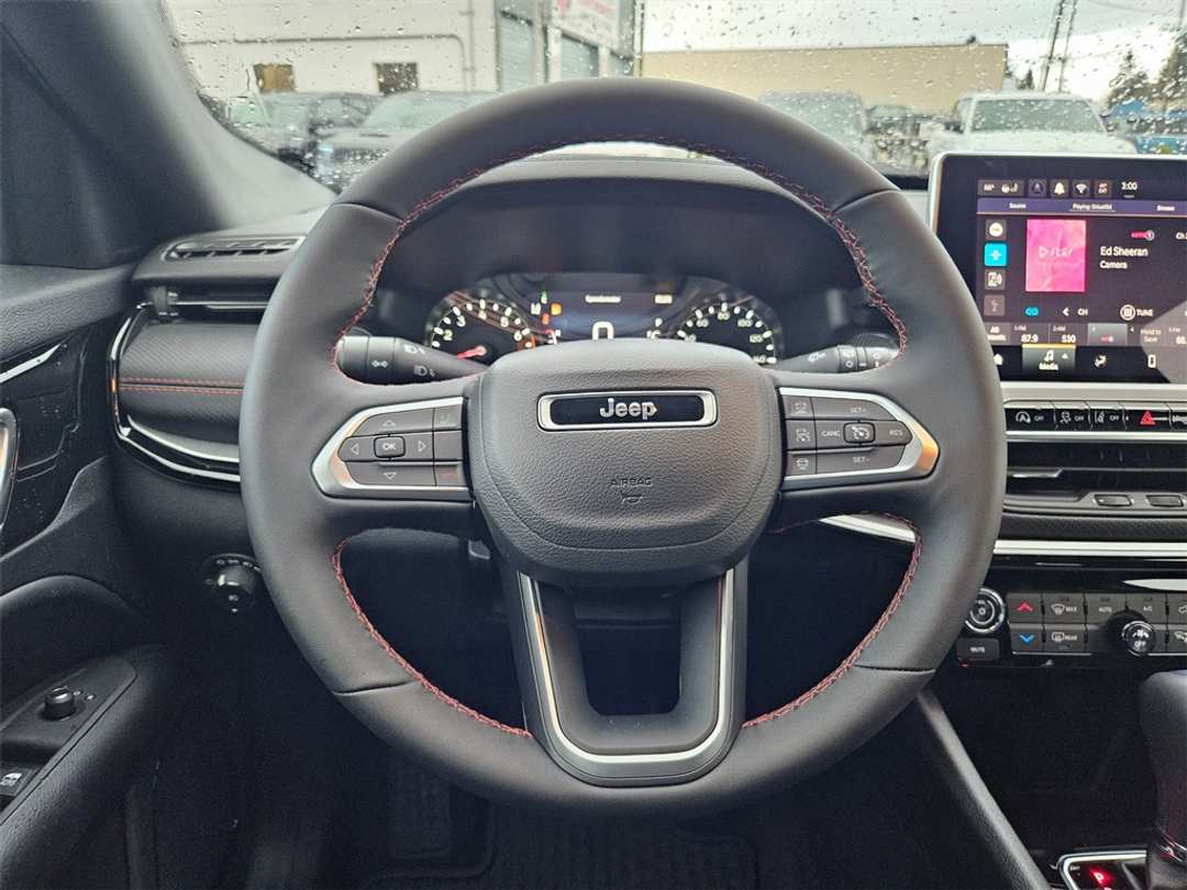 2026 Jeep Compass Trailhawk - Image 15