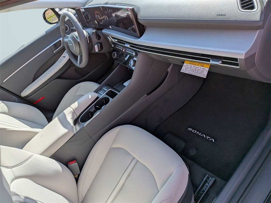 2026 Hyundai Sonata SEL Sport - Image 32