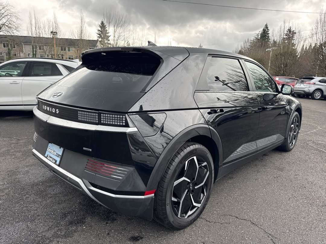 2024 Hyundai Ioniq 5 SEL - Image 7