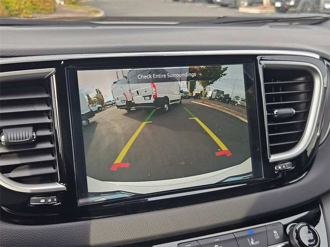 2026 Chrysler Voyager LX - Image 21