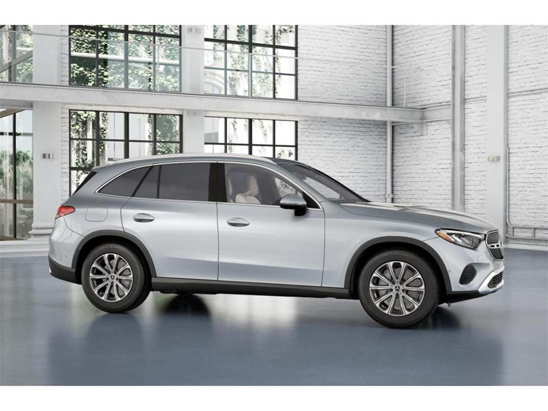 2025 Mercedes-Benz GLC GLC 300 - Image 14