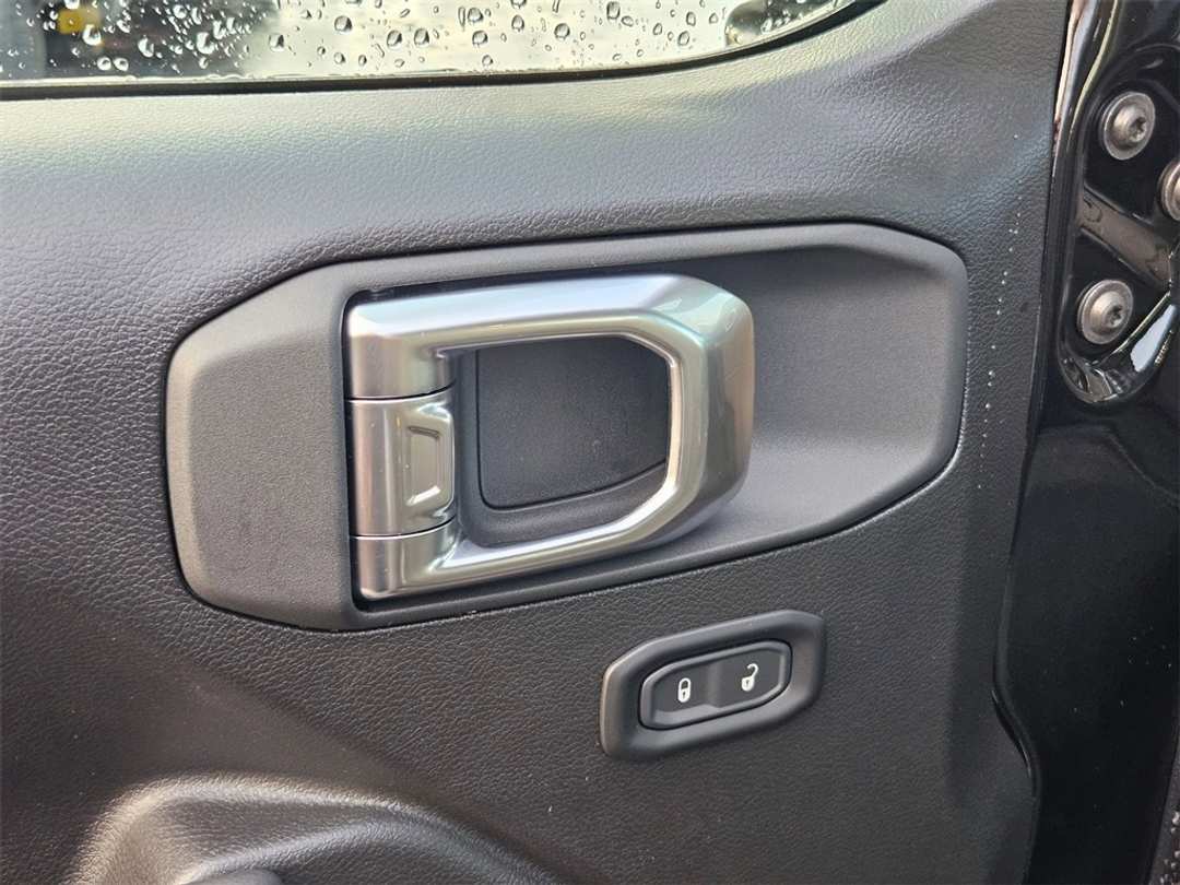 2026 Jeep Wrangler Sport - Image 11