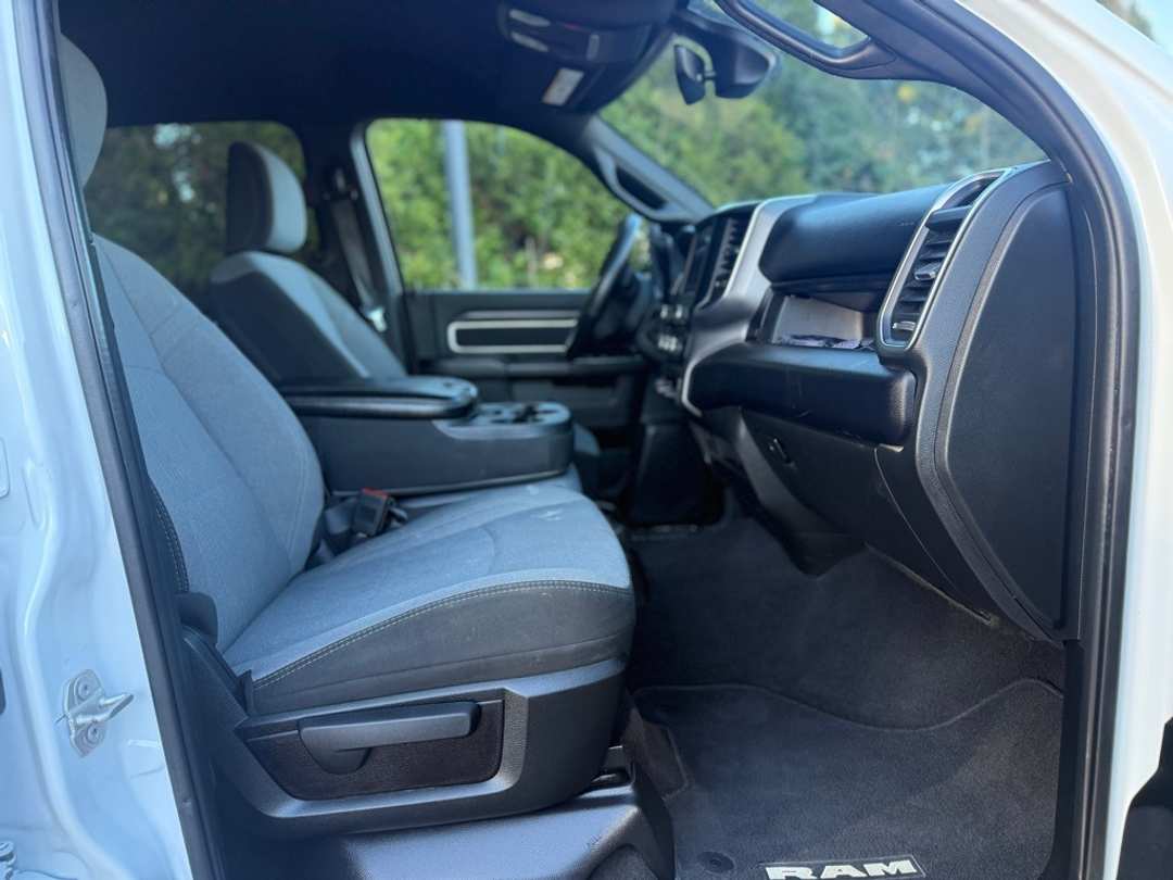 2024 Ram 2500 Big Horn - Image 16