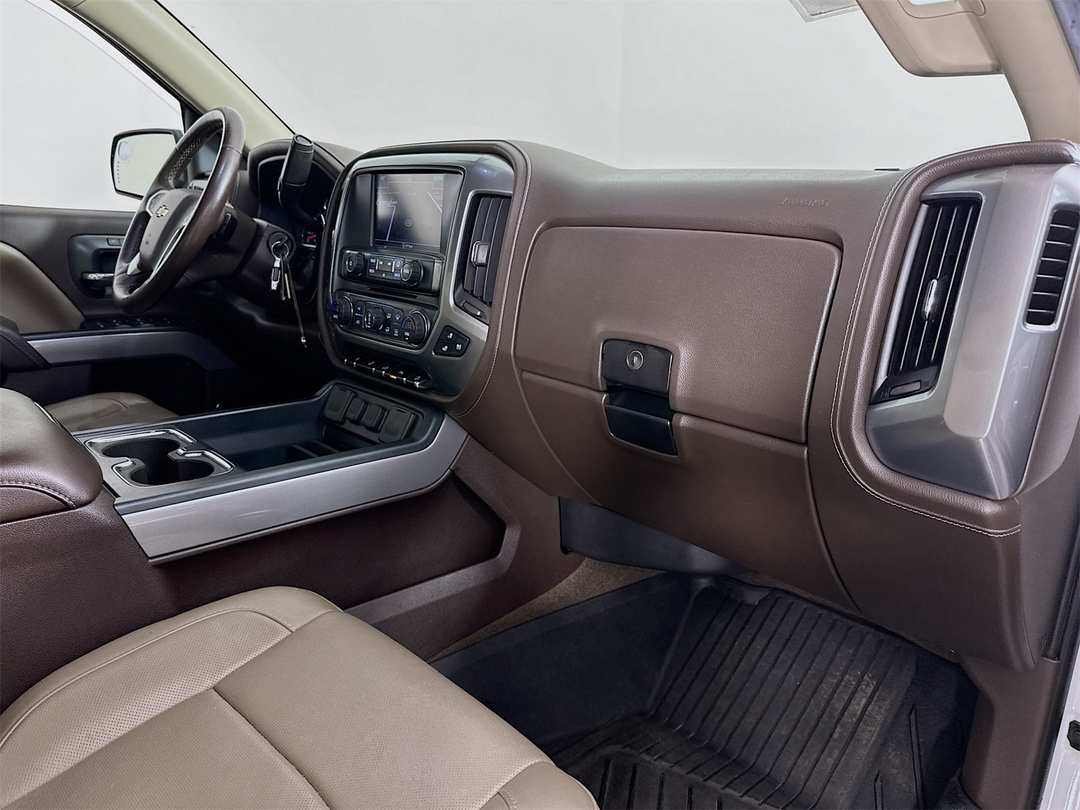 2017 Chevrolet Silverado 1500 LTZ - Image 29