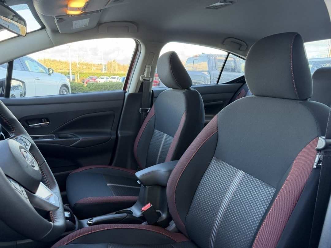 2025 Nissan Versa 1.6 SR - Image 15