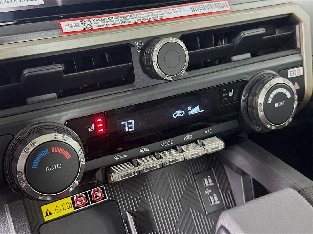 2025 Toyota Tacoma TRD Off Road - Image 16