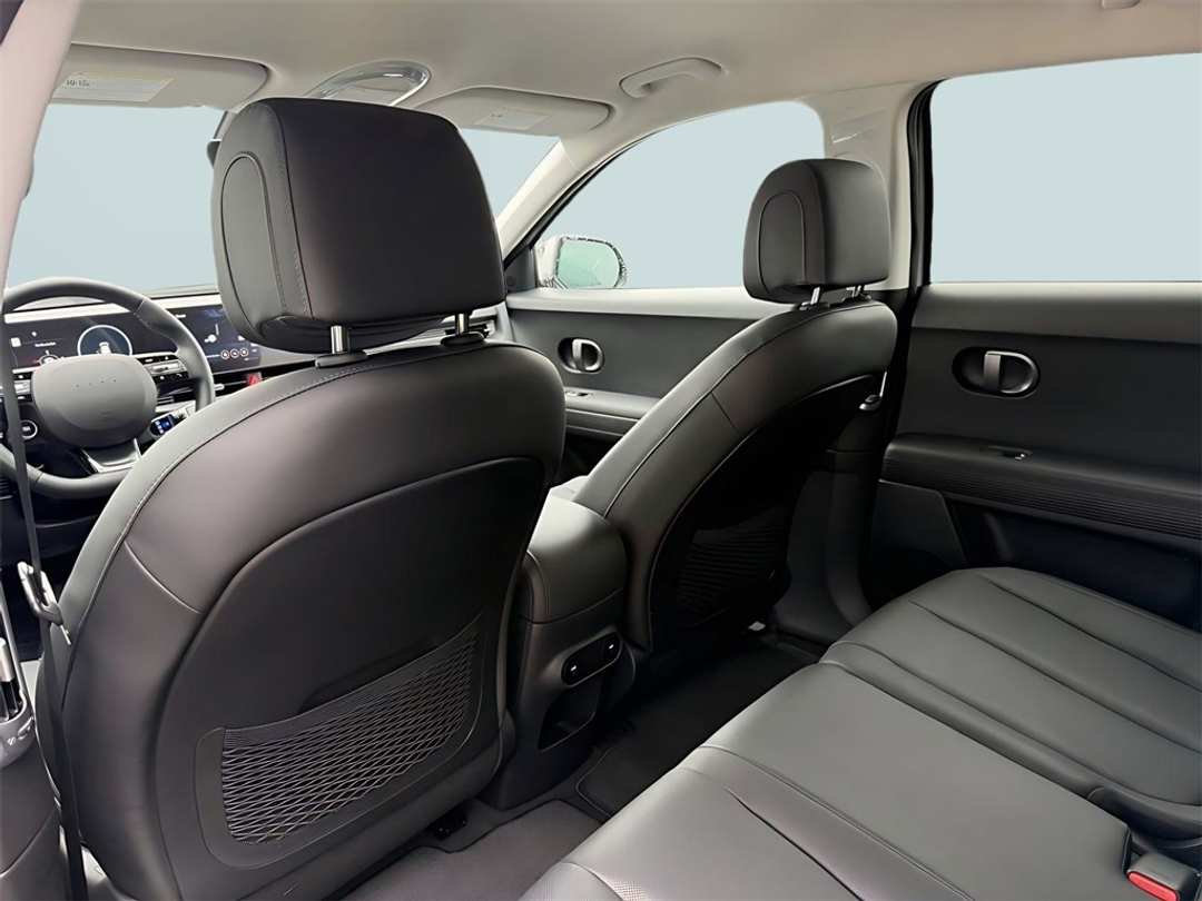 2026 Hyundai Ioniq 5 SEL - Image 31