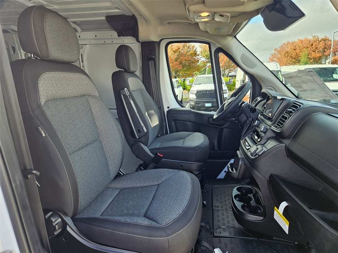 2026 Ram Promaster 1500 Low Roof - Image 36