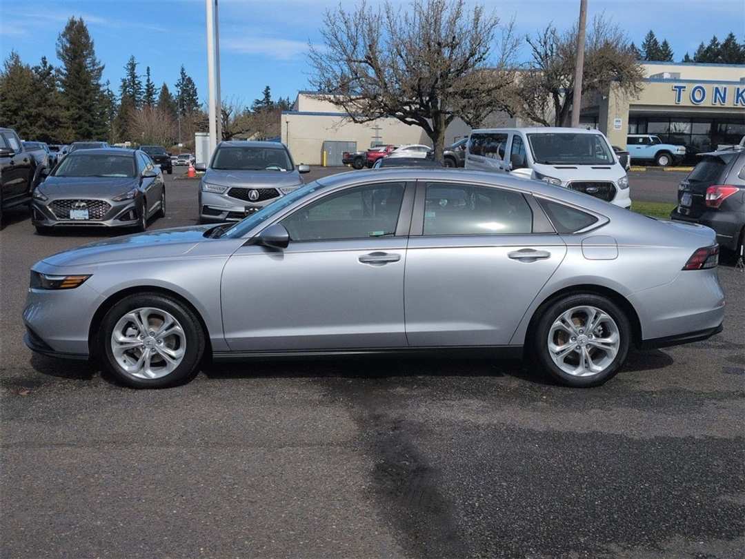 2024 Honda Accord LX - Image 2