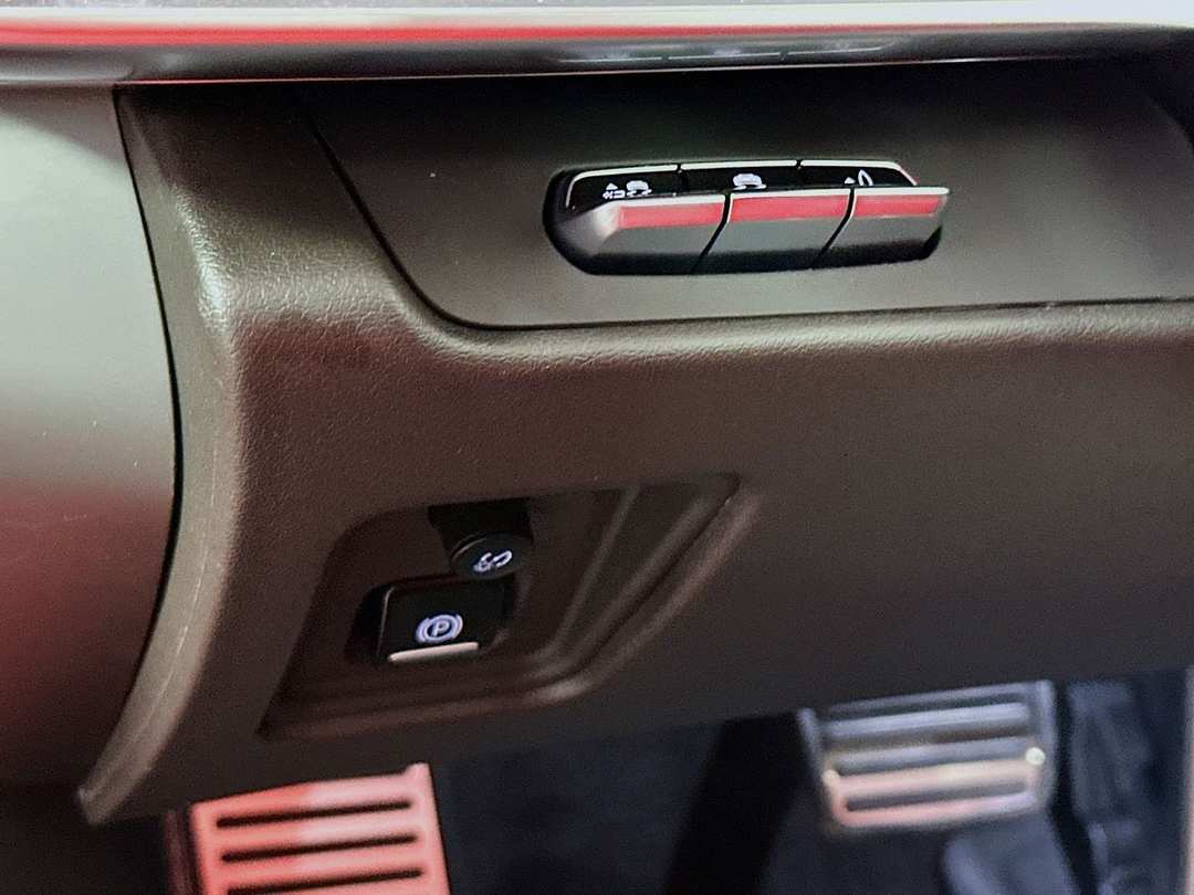 2026 Chevrolet Corvette Z06 - Image 10