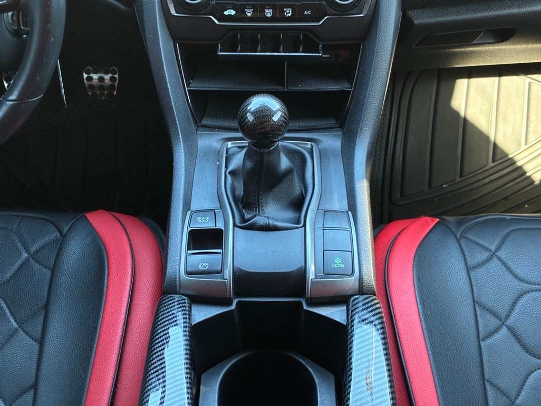 2017 Honda Civic Sport - Image 17