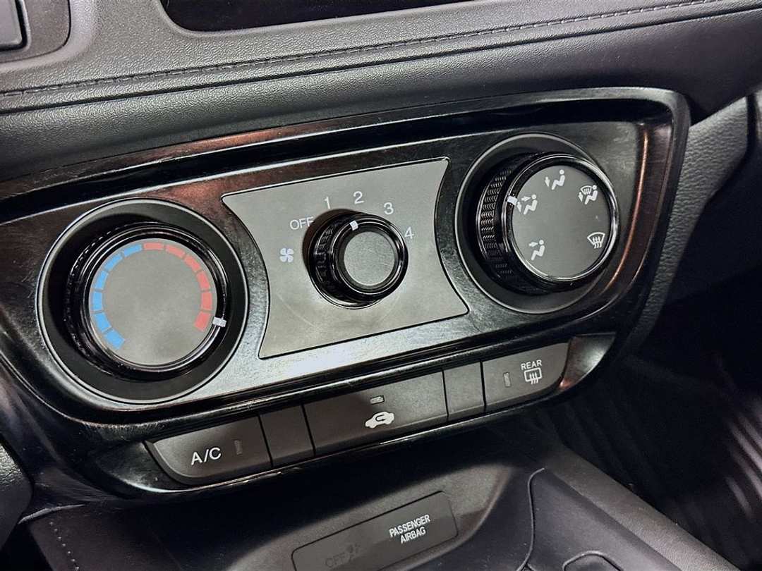 2021 Honda HR-V LX - Image 16