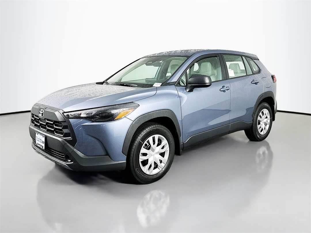 2026 Toyota Corolla Cross L - Image 3