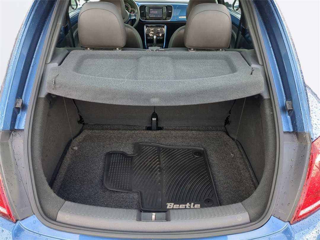 2019 Volkswagen Beetle 2.0T SE - Image 23