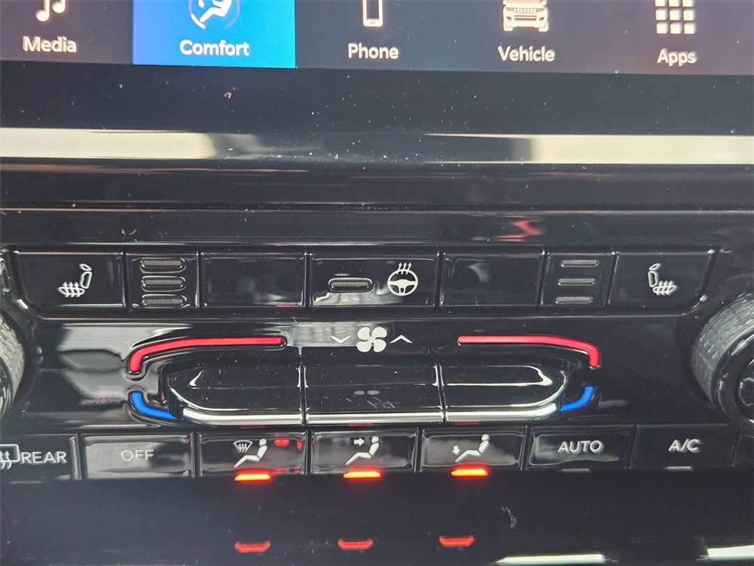 2025 Jeep Grand Cherokee L Limited - Image 24