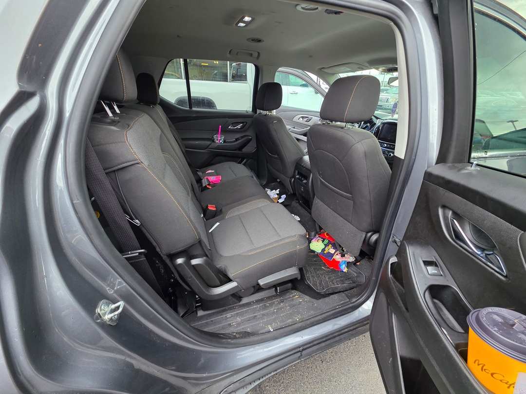 2019 Chevrolet Traverse LT - Image 14