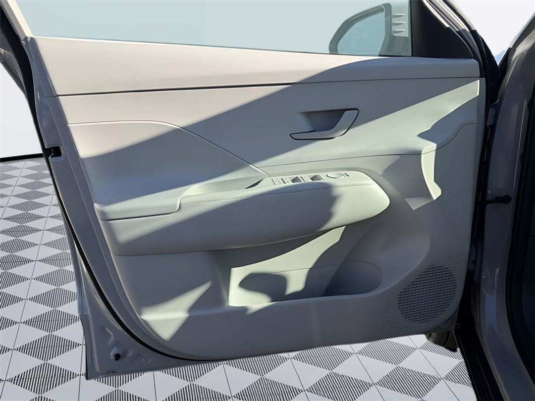 2026 Hyundai Kona SE - Image 11