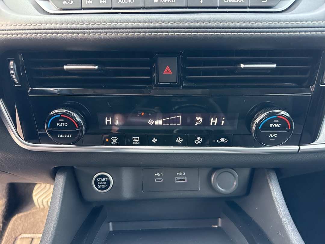 2022 Nissan Rogue SV - Image 15