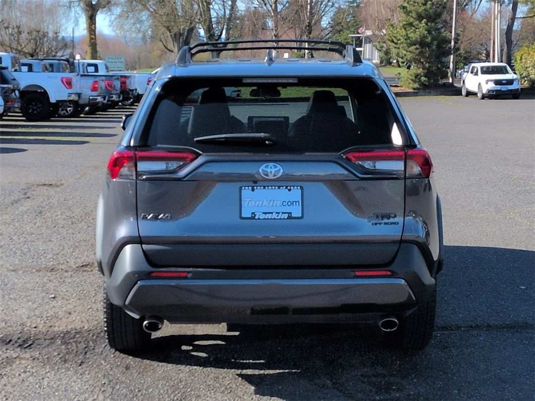 2024 Toyota Rav4 TRD Off Road - Image 4