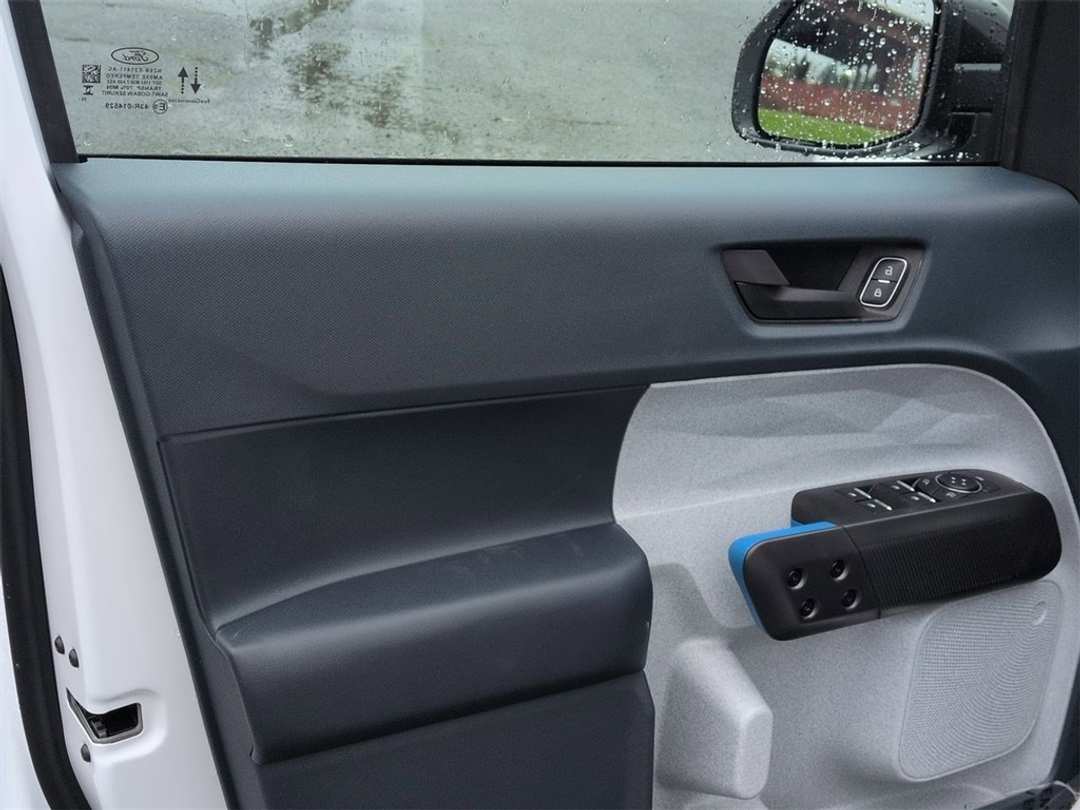 2026 Ford Maverick XLT - Image 9