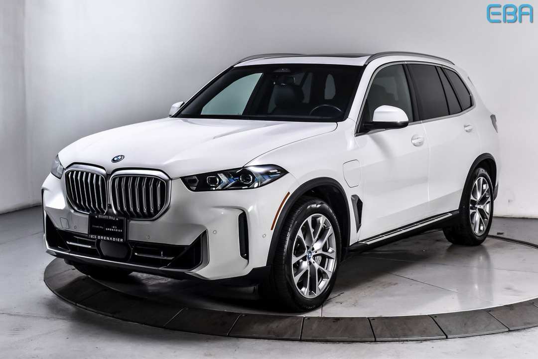 2025 BMW X5 xDrive50e - Image 2