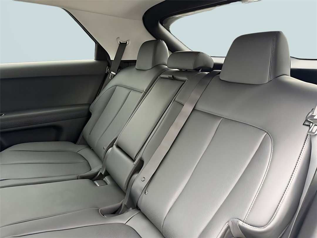 2026 Hyundai Ioniq 5 SEL - Image 29
