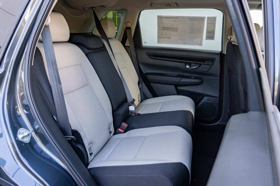2026 Honda CR-V EX - Image 13