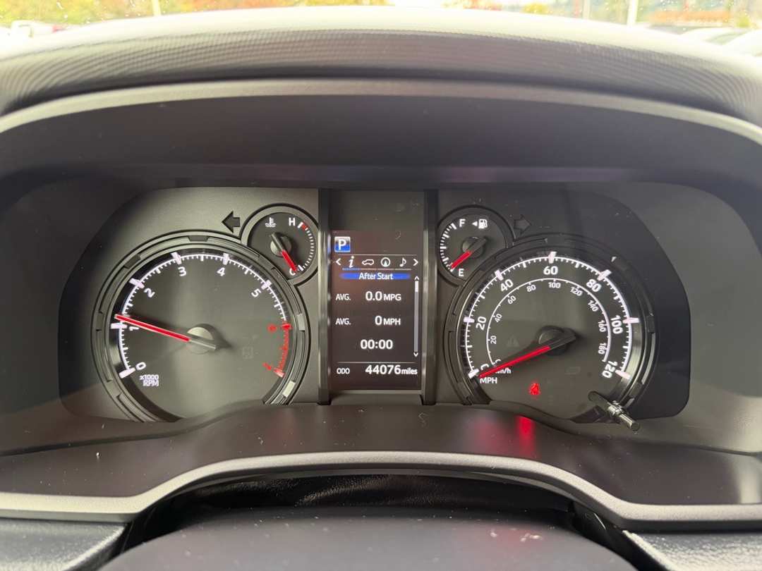 2021 Toyota 4Runner SR5 Premium - Image 20