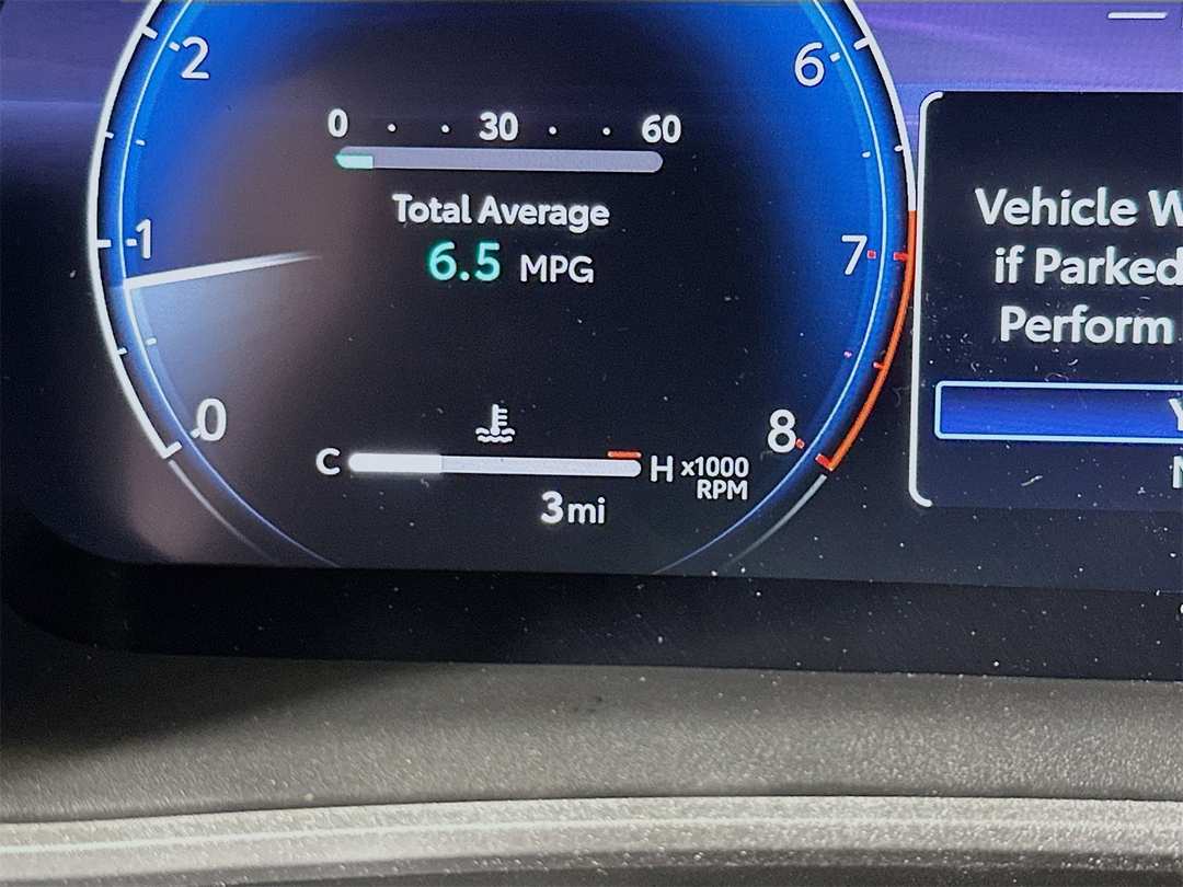 2026 Toyota Corolla Cross XLE - Image 12