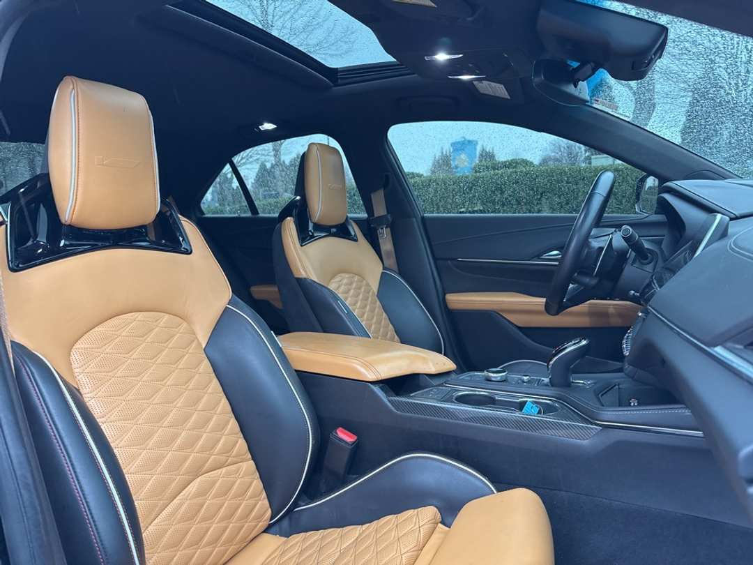 2022 Cadillac Ct4 VSeries - Image 26