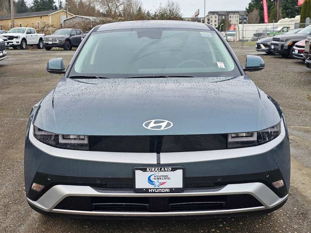 2026 Hyundai Ioniq 5 SEL - Image 2