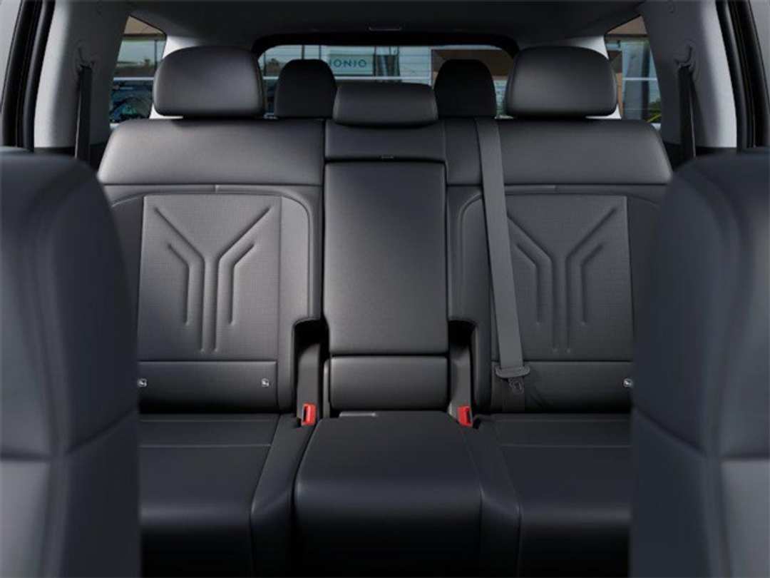 2026 Hyundai Santa Fe SEL - Image 12