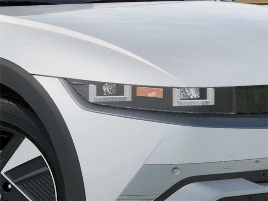 2026 Hyundai Ioniq 5 SEL - Image 9