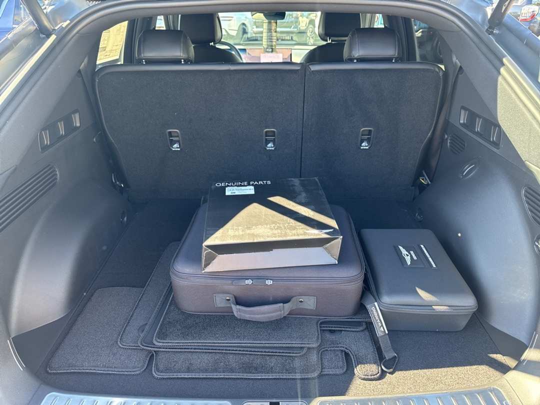 2026 Genesis Gv60 19" - Image 11