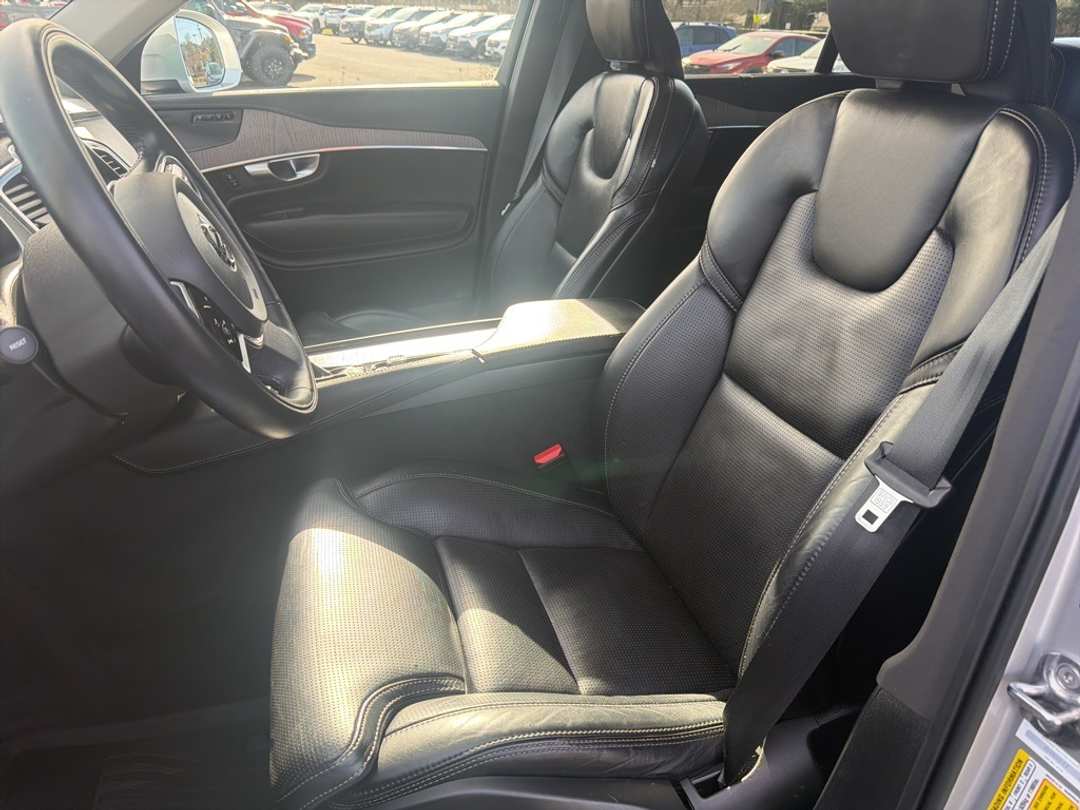 2022 Volvo Xc90 T6 Inscription - Image 13