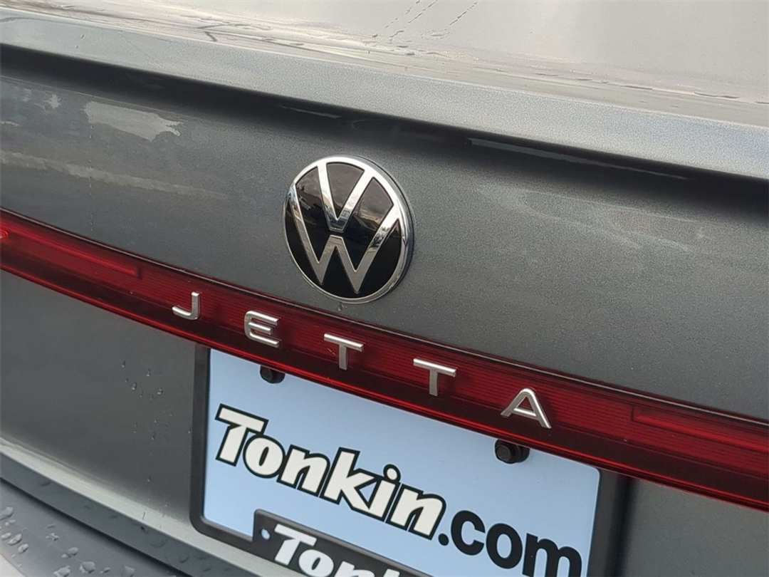 2025 Volkswagen Jetta 1.5T S - Image 25