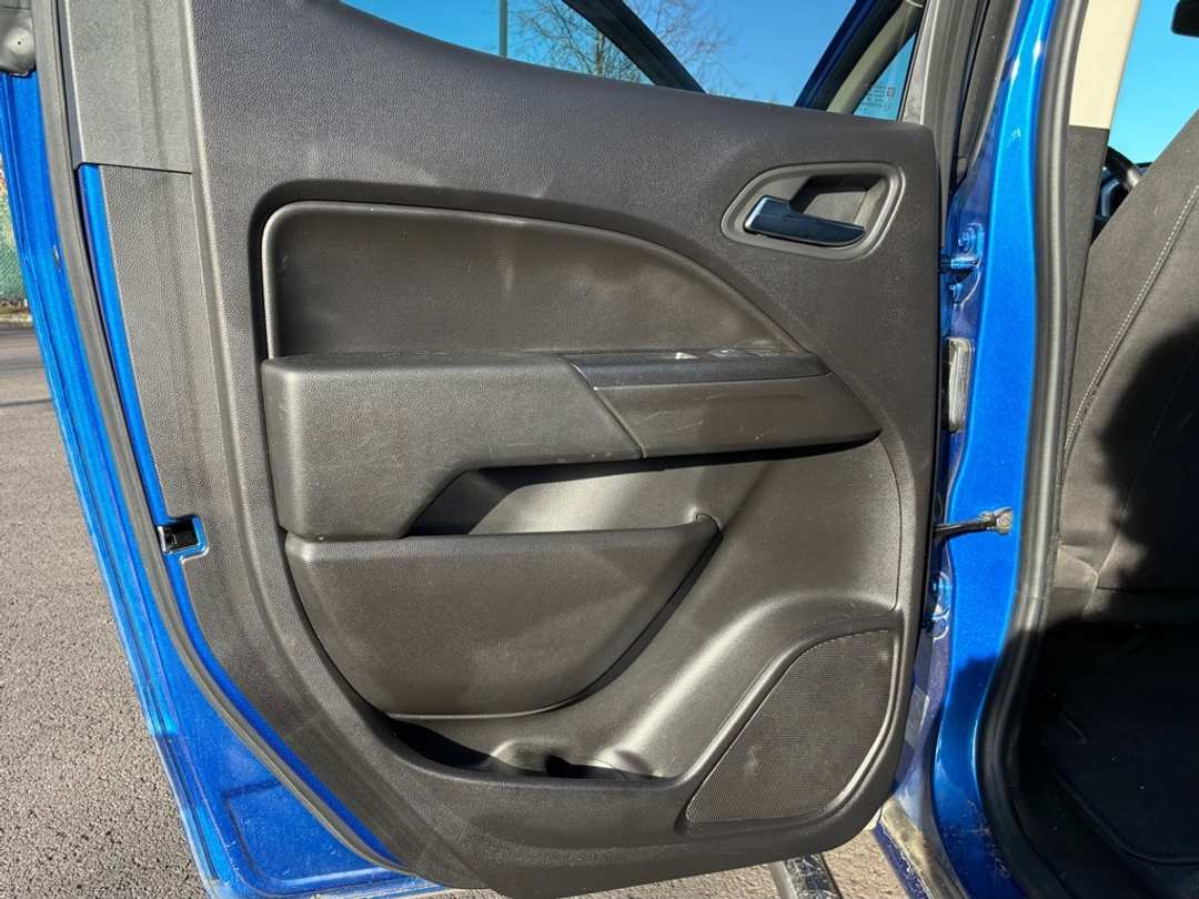 2019 Chevrolet Colorado LT - Image 23