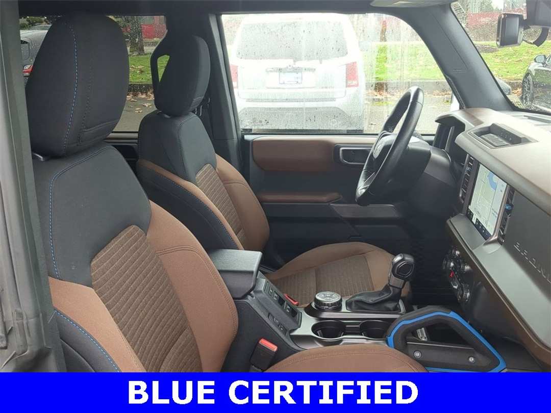 2023 Ford Bronco Outer Banks - Image 28