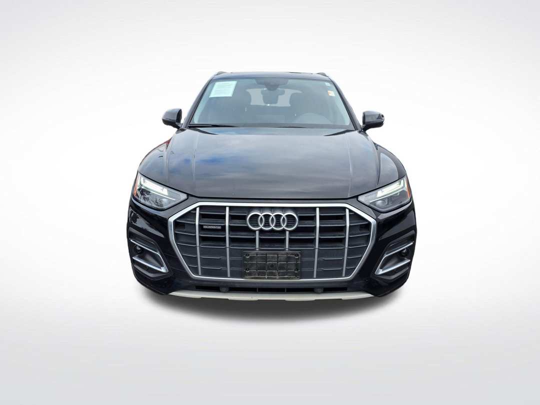 2023 Audi Q5 40 Premium - Image 3