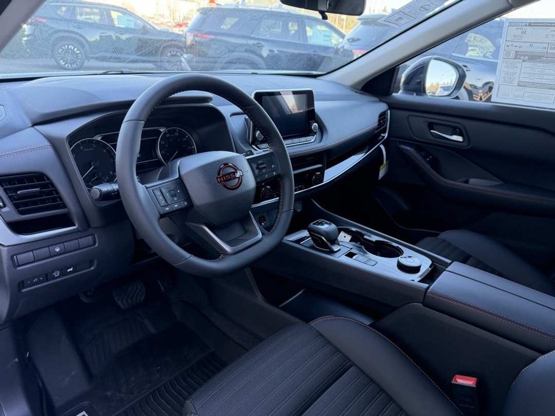 2026 Nissan Rogue Rock Creek - Image 17