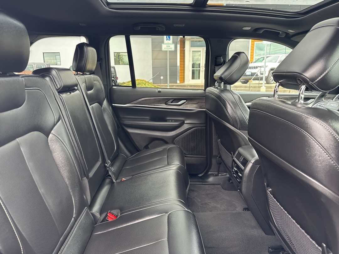 2024 Jeep Grand Cherokee Limited - Image 27