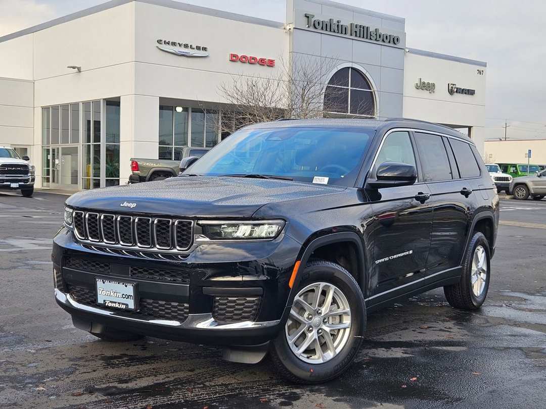 2025 Jeep Grand Cherokee L Laredo - Image 2