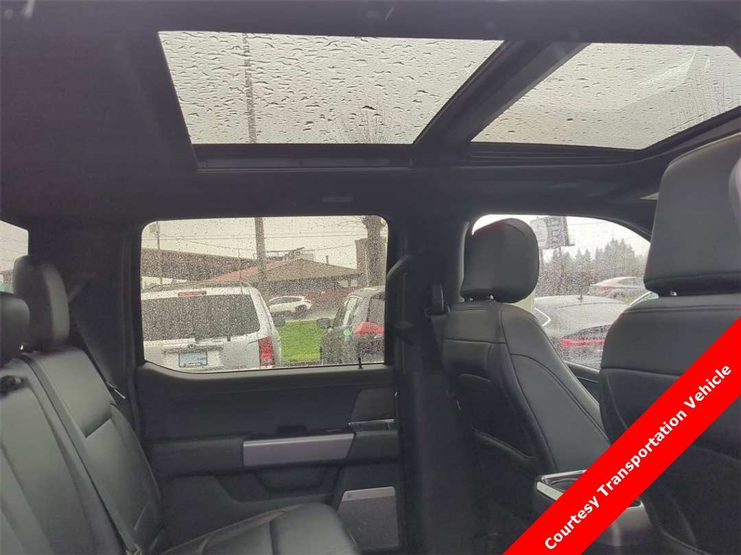 2025 Ford F-150 Lariat - Image 31