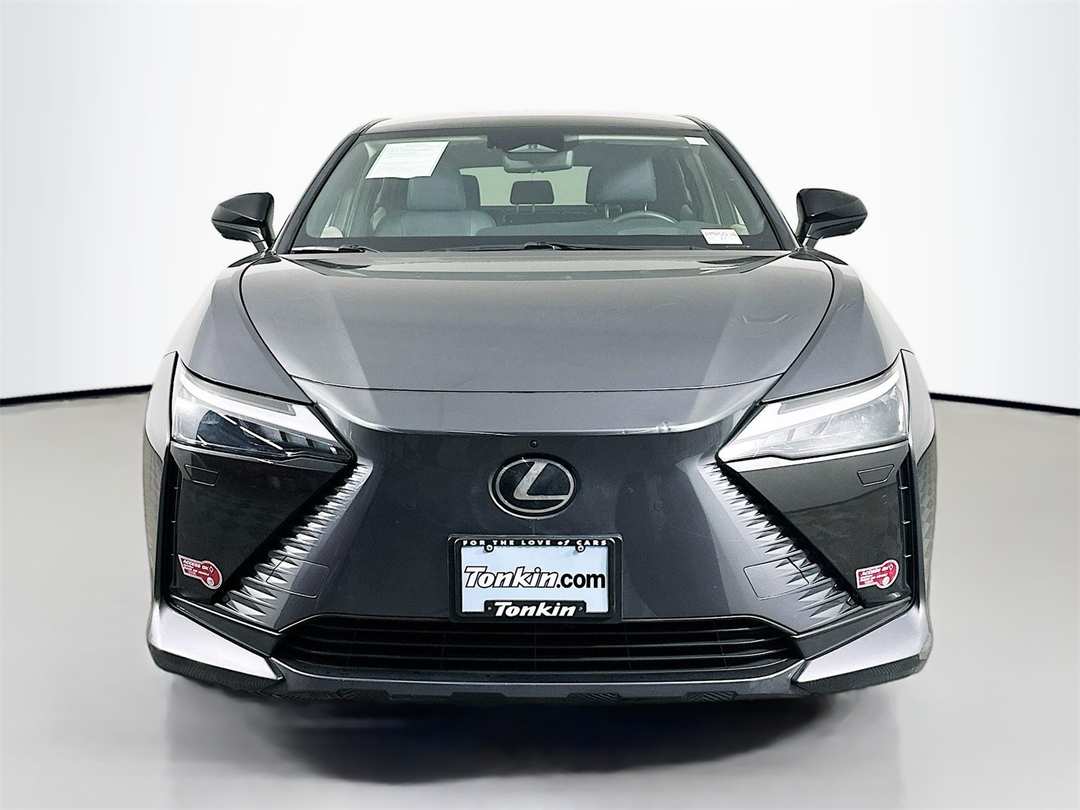 2023 Lexus Rz 450e Premium - Image 2
